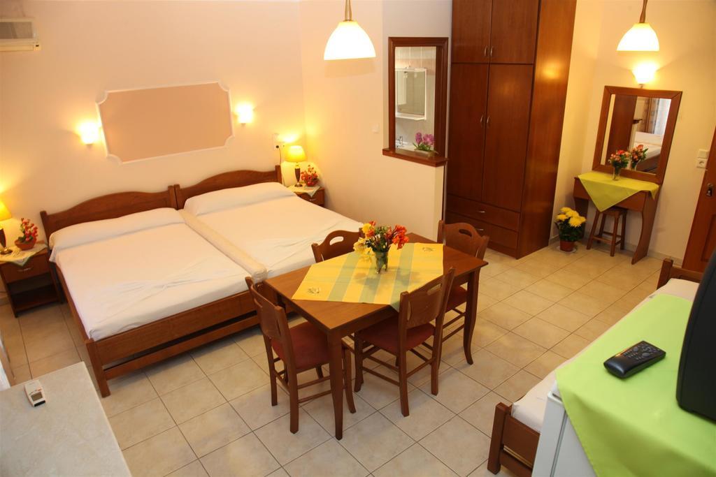 Vasiliki Apartments Platamonas Bagian luar foto